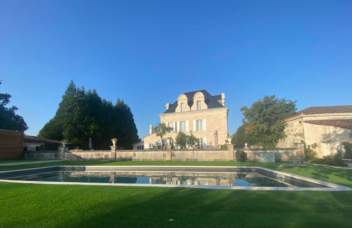 Le Grand Berger Chambres D'Hotes Angeac-Charente ภายนอก รูปภาพ